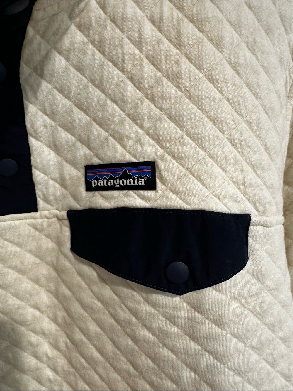 Patagonia Organic Cotton Quilted Snap-T Pullover in Cream with Navy Trim - Picture 5 of 8